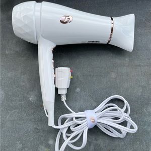T3 Featherweight Hair Dryer